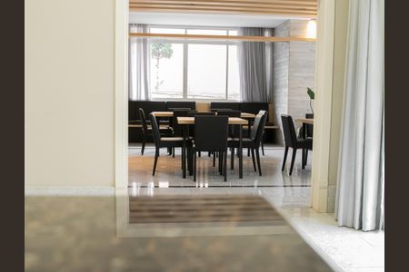 2_photo/94dce385c7.04e2c2458bacc10b-ATLAS-45f1e0c8-b7f4-4eca-92dc-de9841565d5a.jpg de apartamento à venda com 1 quarto, 59m² em Água Verde, Curitiba