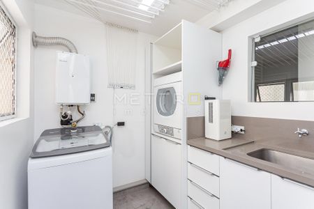 21_photo/94dce385d1.392d21d231deca5e-ATLAS-8e1e11c1-63bd-4b05-8e61-0125650ee314.jpg de apartamento à venda com 3 quartos, 165m² em Água Verde, Curitiba