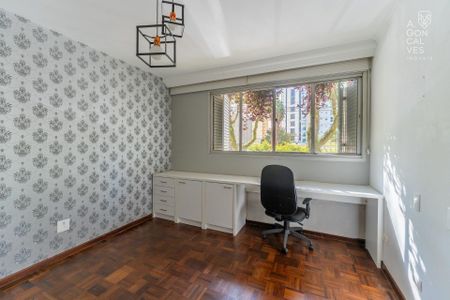 8_photo/94dce385d3.9eaf1512ec13e70d-ATLAS-34d858f2-23bc-4d49-bb2d-41aad61063ed.jpg de apartamento à venda com 4 quartos, 187m² em Água Verde, Curitiba