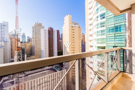 27_photo/94dce385d5.800d7b2d00eb5e46-ATLAS-0f1ca98a-f90b-4fd0-bcf6-bd5bf59ae87a.jpg de apartamento à venda com 4 quartos, 395m² em Água Verde, Curitiba