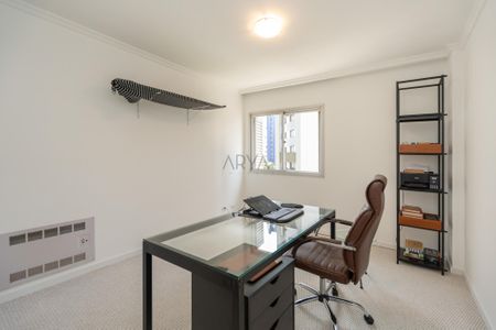 4_photo/94dce385ff.4b6c2ad522741dcf-ATLAS-1a81b683-7670-4bba-a0e0-7f733ffbace2.jpg de apartamento à venda com 4 quartos, 222m² em Água Verde, Curitiba