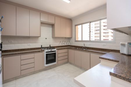 7_photo/94dce385ff.4b6c2ad522741dcf-ATLAS-25dd7db5-8923-4f0e-9e7c-e3cf872eab8b.jpg de apartamento à venda com 4 quartos, 222m² em Água Verde, Curitiba