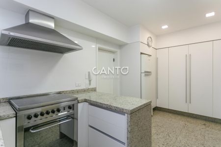 6_photo/94dce38605.32e9b3f9e6e59f3c-ATLAS-e0c74036-66d8-42e5-9cb9-7a388295e193.jpg de apartamento à venda com 4 quartos, 242m² em Água Verde, Curitiba