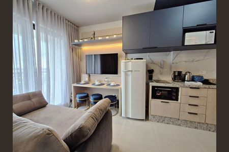 5_photo/94dce38641.6721d330cc8d7611-ATLAS-c77e0af9-0892-4bc0-a4e8-12b5bf2ce034.jpg de apartamento à venda com 1 quarto, 30m² em Água Verde, Curitiba