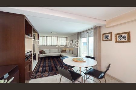 12_photo/94dce3866f.4e1a6e6486a440d9-ATLAS-bc82b045-cc3d-43b1-9ed3-fb9ffbf0f852.jpg de apartamento à venda com 3 quartos, 235m² em Água Verde, Curitiba