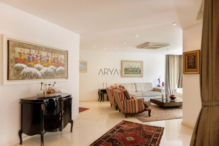 1_photo/94dce3866f.8f9f0f493f6a5d4d-ATLAS-d1b553f6-3709-4cee-8b2d-a3d539f36c44.jpg de apartamento à venda com 4 quartos, 229m² em Água Verde, Curitiba