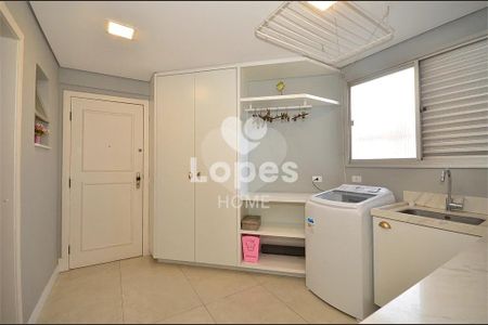 32_photo/94dce3866f.cc80a849dbb3670d-ATLAS-a31c8957-3cb2-4cc0-8df2-5a4ac2b0517a.jpg de apartamento à venda com 4 quartos, 167m² em Água Verde, Curitiba