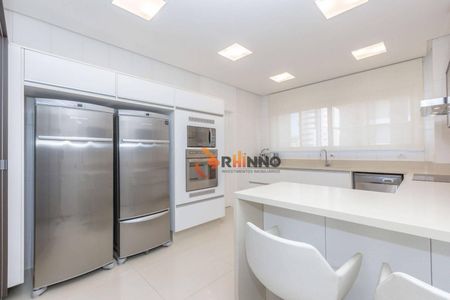 2_photo/94dce38681.d7c3136b6e1db87e-ATLAS-41f9d3e2-e929-4863-88cb-9ef6644d8c6c.jpg de apartamento à venda com 4 quartos, 396m² em Água Verde, Curitiba