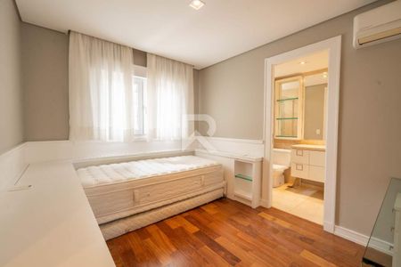 25_photo/94dce386af.90e762e621dc3d71-ATLAS-934534cd-d50e-4a29-a5e4-dfb34ea3cfc1.jpg de apartamento à venda com 4 quartos, 242m² em Água Verde, Curitiba