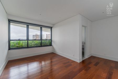 13_photo/94dce386d5.d7802dabf624b143-ATLAS-42e587d3-da76-4514-8265-db1b469cac46.jpg de apartamento à venda com 3 quartos, 324m² em Água Verde, Curitiba