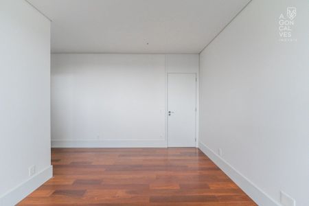 14_photo/94dce386d5.d7802dabf624b143-ATLAS-763e457e-8e73-4d9d-9fef-5c16e368c1c7.jpg de apartamento à venda com 3 quartos, 324m² em Água Verde, Curitiba