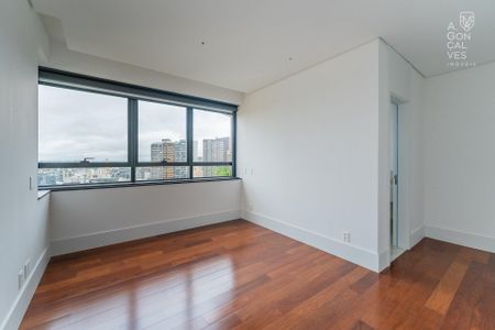 18_photo/94dce386d5.d7802dabf624b143-ATLAS-921cc9eb-cae5-4817-bb3c-b65bbfde95f5.jpg de apartamento à venda com 3 quartos, 324m² em Água Verde, Curitiba