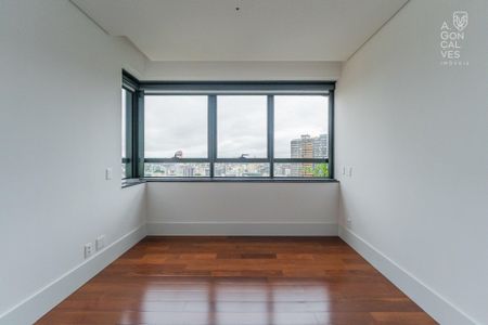 19_photo/94dce386d5.d7802dabf624b143-ATLAS-de03ee21-00d7-4f4e-b78e-3c9a486f79b6.jpg de apartamento à venda com 3 quartos, 324m² em Água Verde, Curitiba