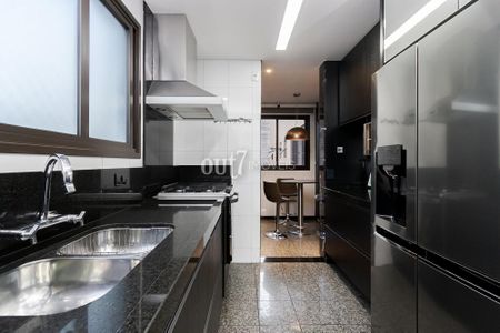 6_photo/94dce386e5.a7230a3638d35d9e-ATLAS-35b9fde5-b7db-4eb8-ba5c-60929b1f111d.jpg de apartamento à venda com 3 quartos, 162m² em Água Verde, Curitiba