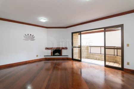 3_photo/94dce386fd.a20f685344bbd9ce-ATLAS-004b45ab-bcd2-4010-9ade-eb2bdddbcce4.jpg de apartamento à venda com 3 quartos, 106m² em Água Verde, Curitiba