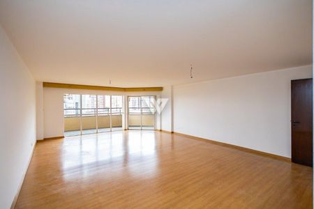 5_photo/94dce38733.107dcc1f2eda2b59-ATLAS-d4e3acd1-2e39-4e23-b42a-1bbcef0536ff.jpg de apartamento à venda com 4 quartos, 203m² em Rebouças, Curitiba