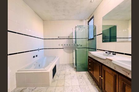 2_photo/94dce38733.2a774ece37cbfa00-ATLAS-9bf503bb-8423-4be4-b8f2-b206fc49e83b.jpg de apartamento à venda com 4 quartos, 201m² em Água Verde, Curitiba