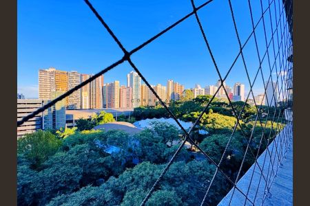 3_photo/94dce38733.2a774ece37cbfa00-ATLAS-bf7ebaa1-d21f-446f-b13b-c47149d56e01.jpg de apartamento à venda com 4 quartos, 201m² em Água Verde, Curitiba