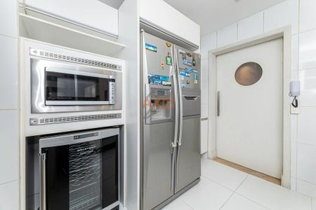 31_photo/94dce38733.6c4cd87f5bbaef1f-ATLAS-ca3b1ad0-311f-4f73-bcbf-ee38f86a626f.jpg de apartamento à venda com 4 quartos, 202m² em Rebouças, Curitiba