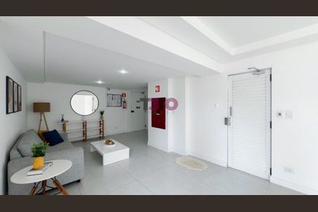 4_photo/94dce3875b.1f9234c1c012a7c7-ATLAS-2b31d37c-7df6-478b-9bbe-6c67fab4b7a0.jpg de apartamento à venda com 2 quartos, 48m² em Água Verde, Curitiba