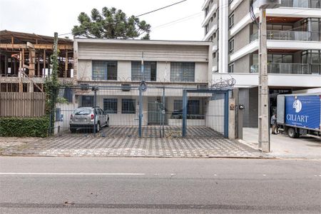 6_photo/94dce387b1.7a2a41ea8fd38993-ATLAS-b3b596fb-c3a4-408d-a286-63b723bb8514.jpg de casa à venda com 4 quartos, 280m² em Água Verde, Curitiba