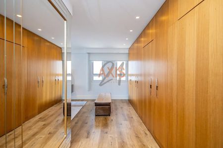 10_photo/94dce387c5.f032c2c97dfe1086-ATLAS-e1a4e4a5-07d1-4f15-9b23-a40ba67459ce.jpg de apartamento à venda com 4 quartos, 240m² em Água Verde, Curitiba