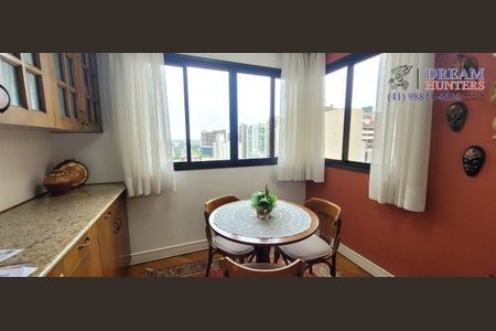 18_photo/94dce387cd.7153ecc2e30b9de0-ATLAS-cccdff86-d90a-42c9-ab05-eb25c403285c.jpg de apartamento à venda com 3 quartos, 204m² em Água Verde, Curitiba