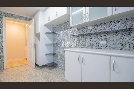 14_photo/94dce387cd.72b299ddc7bc3168-ATLAS-e2fe2a58-4040-4d3d-b813-5cc7af9271eb.jpg de apartamento à venda com 3 quartos, 182m² em Água Verde, Curitiba