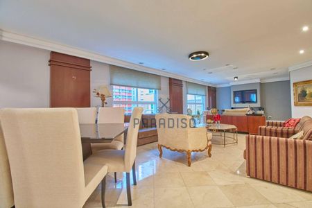 9_photo/94dce387e1.89a3aaac61b8272f-ATLAS-59b2b94f-b9cc-4e17-8e99-bb59576c485f.jpg de apartamento à venda com 4 quartos, 297m² em Água Verde, Curitiba