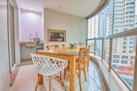 10_photo/94dce387e1.89a3aaac61b8272f-ATLAS-e58ba2e1-1cba-427a-b5e2-3d47e6c90027.jpg de apartamento à venda com 4 quartos, 297m² em Água Verde, Curitiba