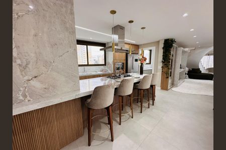 26_photo/94dce387e5.34b5f06c6c297ac0-ATLAS-7bc05077-cd4e-4511-b7f0-52e8f0bcbf4b.jpg de apartamento à venda com 3 quartos, 244m² em Água Verde, Curitiba