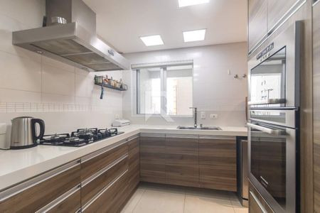 3_photo/94dce387e5.7a40800e81a45a4c-ATLAS-0d01e7b0-28a5-434b-8fdb-bbcca7a52f85.jpg de apartamento à venda com 3 quartos, 160m² em Água Verde, Curitiba