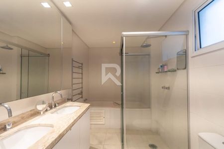 7_photo/94dce387e5.7a40800e81a45a4c-ATLAS-2358e08d-e9ed-4221-ae4f-d3a8e572985f.jpg de apartamento à venda com 3 quartos, 160m² em Água Verde, Curitiba