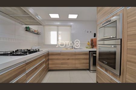 7_photo/94dce387e5.7a40800e81a45a4c-ATLAS-3bfddfbe-a4fc-4df1-9ed2-0f32340326ea.jpg de apartamento para alugar com 3 quartos, 160m² em Água Verde, Curitiba