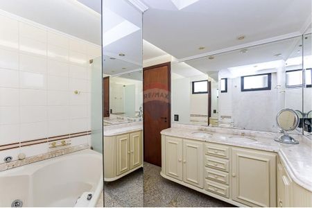 3_photo/94dce387f9.6dab91d44a59d054-ATLAS-d42fa9fb-6ae6-4fc3-81b5-ed8dc5bb275e.jpg de apartamento para alugar com 1 quarto, 86m² em Água Verde, Curitiba