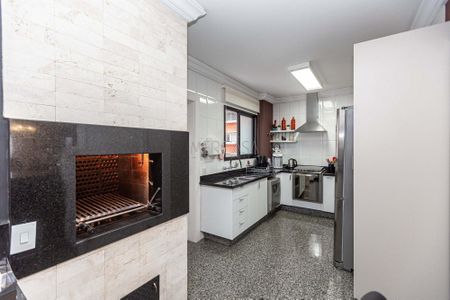 11_photo/94dce387fd.5a85c5bdfef41cf9-ATLAS-2a717deb-7df4-440a-bd85-5a422e69c5c5.jpg de apartamento à venda com 3 quartos, 150m² em Água Verde, Curitiba