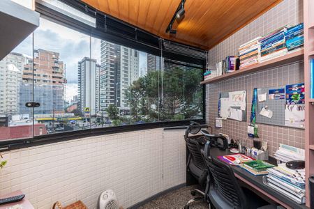 7_photo/94dce387fd.5a85c5bdfef41cf9-ATLAS-88e534eb-2bac-424e-9dca-1977977d5516.jpg de apartamento à venda com 3 quartos, 150m² em Água Verde, Curitiba