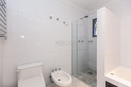 31_photo/94dce387fd.5a85c5bdfef41cf9-ATLAS-c59a7073-239d-4c03-bdac-6df8d8628b0a.jpg de apartamento à venda com 3 quartos, 150m² em Batel, Curitiba