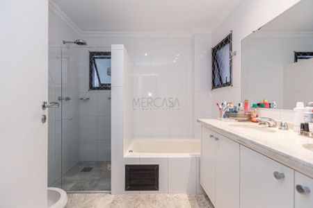 29_photo/94dce387fd.5a85c5bdfef41cf9-ATLAS-cdd883f8-bb72-4baf-84c4-3e020159b224.jpg de apartamento à venda com 3 quartos, 150m² em Batel, Curitiba