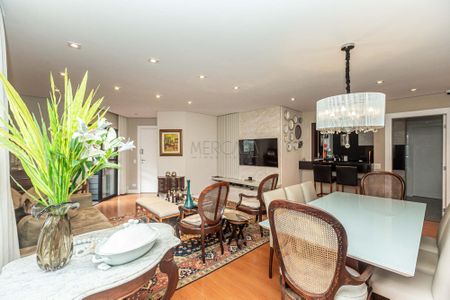 12_photo/94dce387fd.5a85c5bdfef41cf9-ATLAS-d0c0ef88-cf27-4540-a0a6-7cb940e8ca69.jpg de apartamento à venda com 3 quartos, 150m² em Água Verde, Curitiba