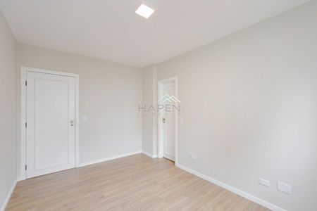 6_photo/94dce38809.8938fd39b810a5c6-ATLAS-29b5f8cd-8a00-416b-b87a-baa58ec12d49.jpg de apartamento à venda com 3 quartos, 205m² em Água Verde, Curitiba