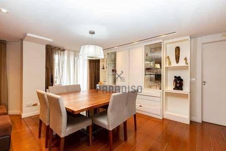 5_photo/94dce38809.fe5b4ca9cd047f91-ATLAS-247f56ff-fb39-4f7c-90b5-552bfdfff09e.jpg de apartamento à venda com 4 quartos, 189m² em Água Verde, Curitiba