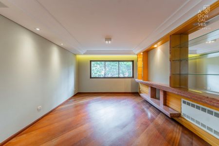 5_photo/94dce38897.7bd548a51caded06-ATLAS-44240b77-cba6-4f6a-b18c-9be48bb51b0e.jpg de apartamento à venda com 4 quartos, 377m² em Batel, Curitiba