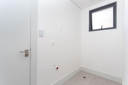 6_photo/94dce3889b.aafc750051720c32-ATLAS-111a9939-76a8-4e5b-81f9-83c371525af3.jpg de apartamento à venda com 3 quartos, 195m² em Batel, Curitiba