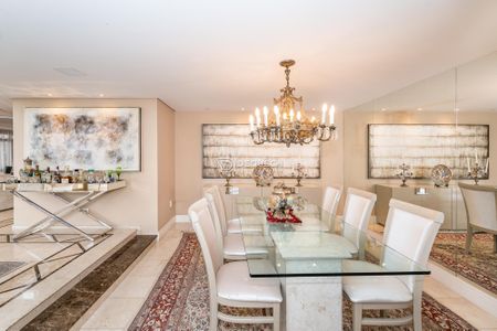 8_photo/94dce388c5.a76b026f19379a49-ATLAS-c1c6a6ea-2b57-45ac-8363-1ac3a4d3deee.jpg de apartamento à venda com 4 quartos, 412m² em Batel, Curitiba