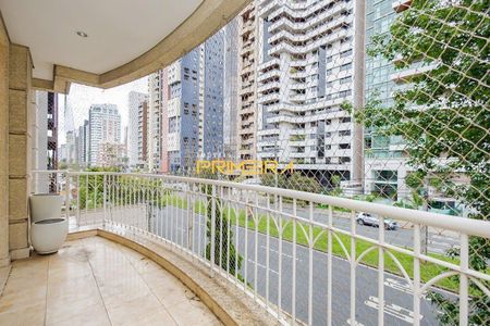 12_photo/94dce388d1.e0c9557e8b38f999-ATLAS-29aaa56a-e76c-400a-a110-c9060ec4d9f9.jpg de apartamento para alugar com 3 quartos, 344m² em Batel, Curitiba