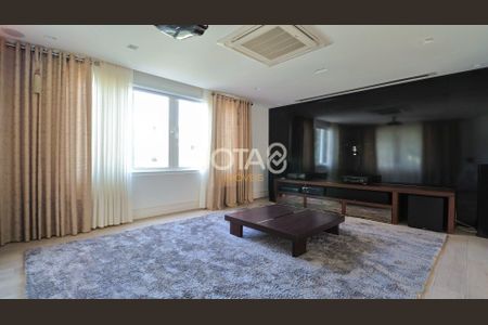 3_photo/94dce388d1.e0c9557e8b38f999-ATLAS-3b16e376-28a2-44a9-8fbe-fe1c8aa035a6.jpg de apartamento à venda com 4 quartos, 344m² em Batel, Curitiba