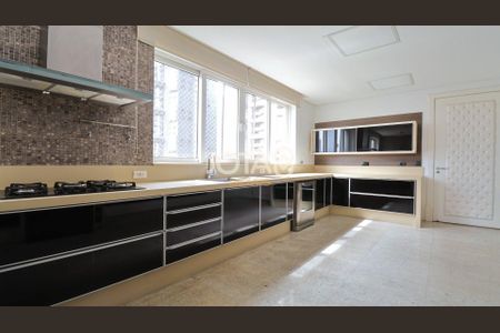 6_photo/94dce388d1.e0c9557e8b38f999-ATLAS-8ee8c6b8-e8b5-4c97-be31-753feadf687a.jpg de apartamento à venda com 4 quartos, 344m² em Batel, Curitiba