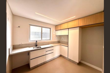 11_photo/94dce388f3.1f93a9d8abd2f65a-ATLAS-4bcb812a-f4f4-49df-91fd-4ad73fdeb3e6.jpg de apartamento à venda com 3 quartos, 123m² em Batel, Curitiba