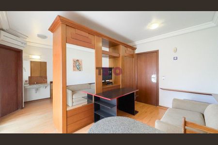 2_photo/94dce38915.bd11c856cc0a84aa-ATLAS-ac46f70b-8233-40dd-9d6a-b1b1161a30d6.jpg de apartamento para alugar com 1 quarto, 33m² em Batel, Curitiba